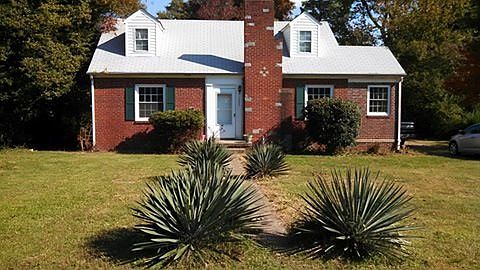 1st image of 1025 Dixon Dr