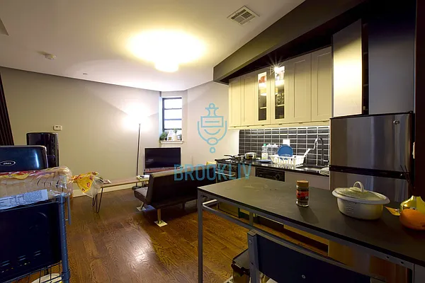 Rented by null | media 2