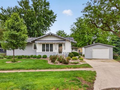 5011 Lower Beaver Rd, Des Moines, IA, 50310