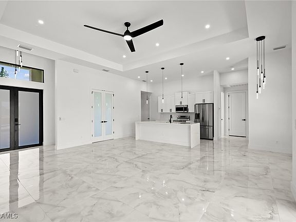 3rd image of 3432 SW 8th Place Cpe