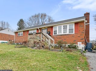 16 Cherry Rd, New Castle, DE 19720