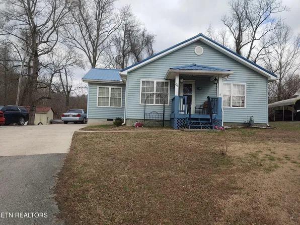 220 Capps Ln, Harriman, TN 37748