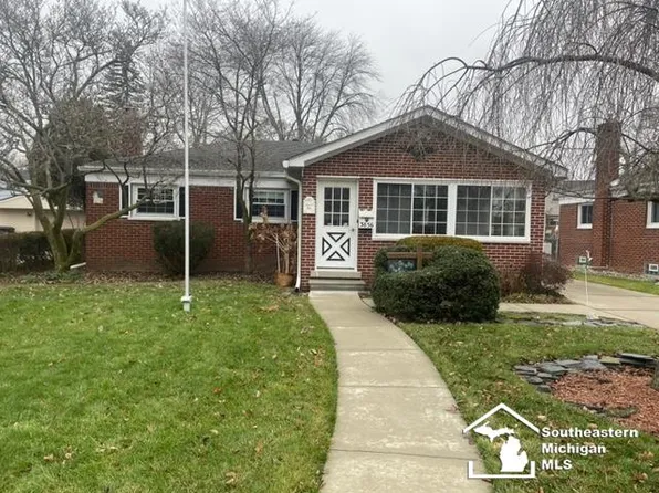 3856 Fairlane St, Trenton, MI 48183