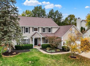 11226 Reflection Point Dr, Fishers, IN 46037