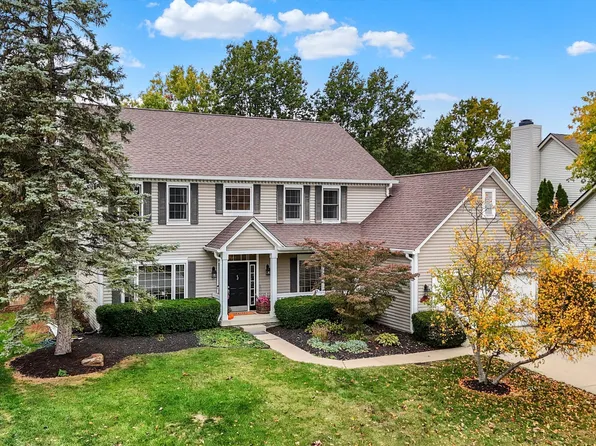 11226 Reflection Point Dr, Fishers, IN 46037