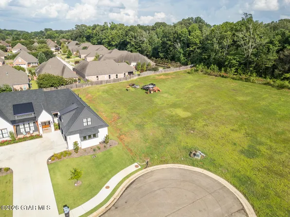 81 Huxley Dr, Starkville, MS 39759