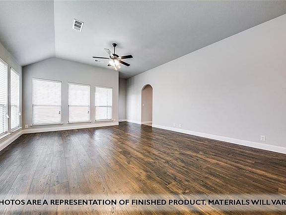 4th image of 820 Lyndhurst Dr