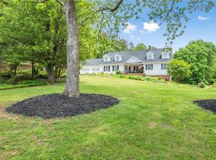 1256 Greenhill Rd, Mount Airy, NC 27030