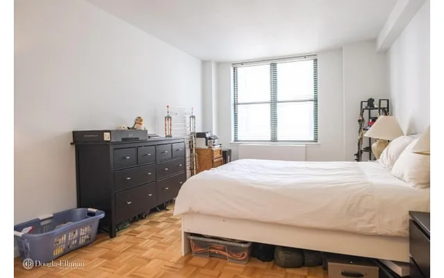 Rented by Douglas Elliman | media 6