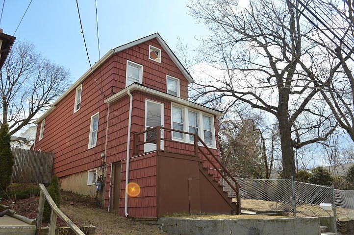 1st image of 88 Craig Ave