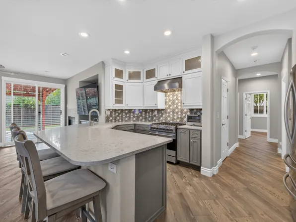 1647 Gateway Dr, West Sacramento, CA 95691