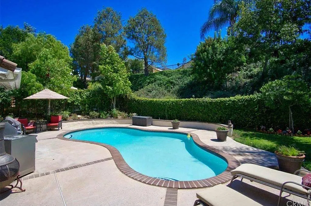 24862 Vista Rancho — Photo 2