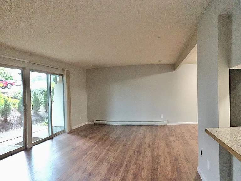 10295 NE 189th St — Photo 7