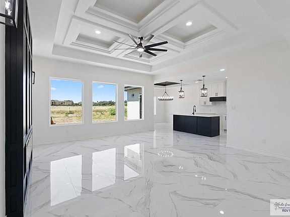 5th image of 112 Marigold Rd