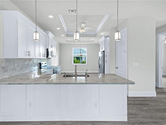 3rd image of 3089 SE River Breeze Pl