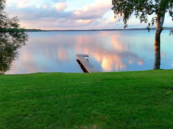 604 S Shore Dr, Detroit Lakes, MN 56501