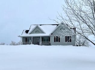 11702 Schlekewy Dr W, Lake City, SD 57247