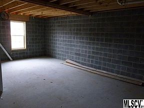 5th image of 106 Green Fields Ln