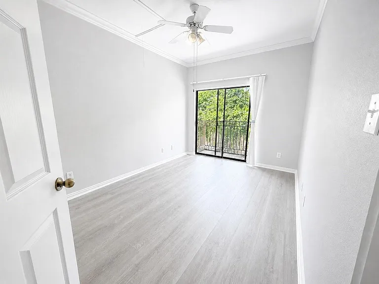 9400 Bellaire Blvd #205 — Photo 5