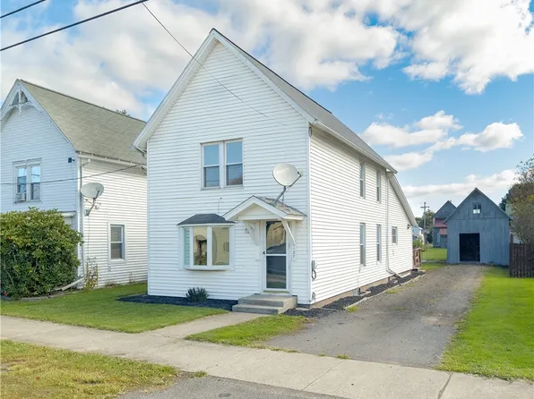 127 S 1st St, Knoxville, PA 16928