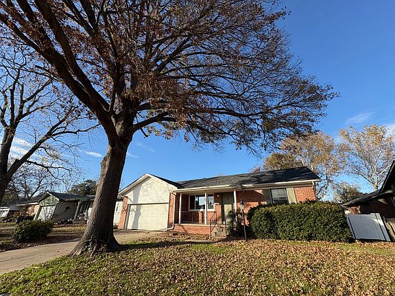 Large Oak Tree in Front
