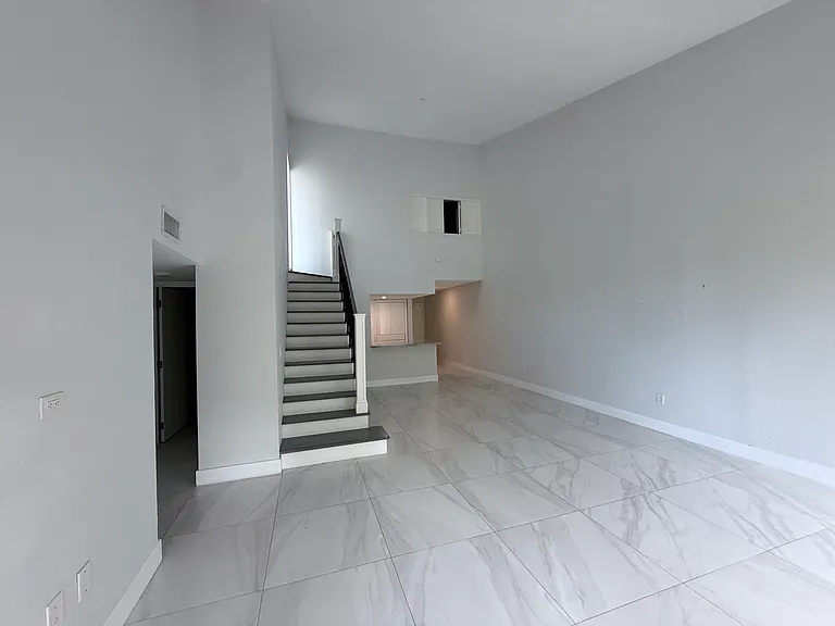730 Coral Way #302 — Photo 20