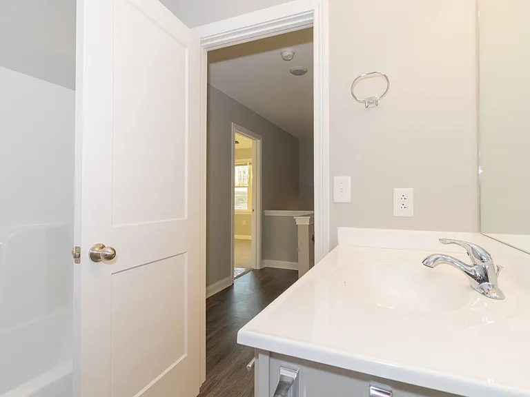 102 Bellbrook Ln — Photo 11