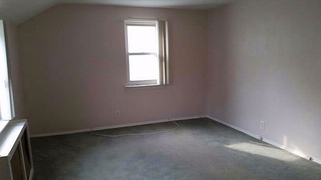 2nd image of 39 Macarthur Ave
