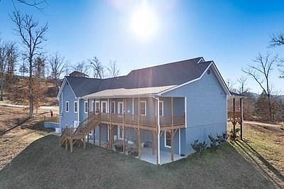 1st image of 405 Lola Dr