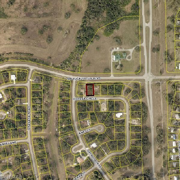 2nd image of 2003 Odessa Cir