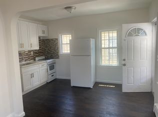 231 Beach 31st St #3, Far Rockaway, NY 11691