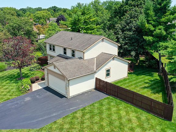 5th image of 272 Leighway Dr