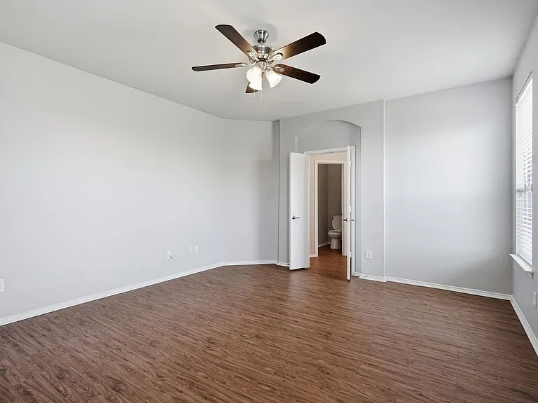 1113 Beaverwood Ln — Photo 18