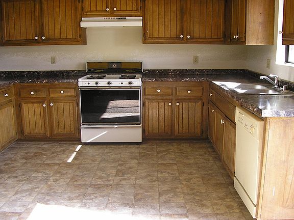 4th image of 40956 Pennsylvania Blvd