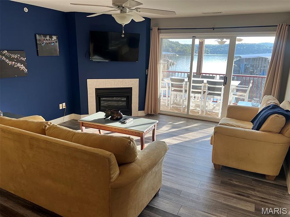 1st image of 600 Clearwater Dr #1B