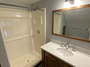 1667 Hillcrest Rd #3, Cleveland, OH 44118