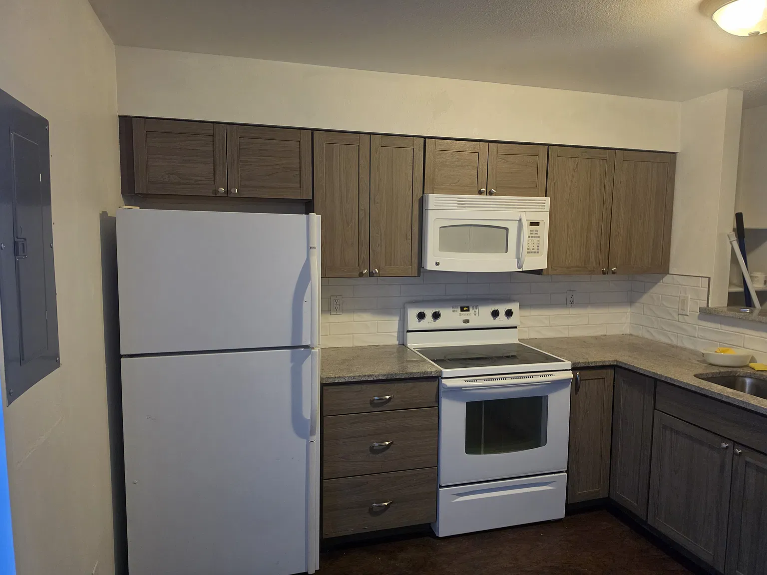 4407 E Pikes Peak Ave — Photo 3