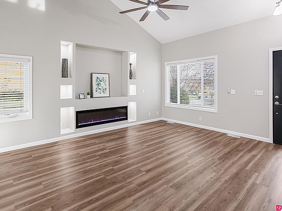 3rd image of 17719 Karen St