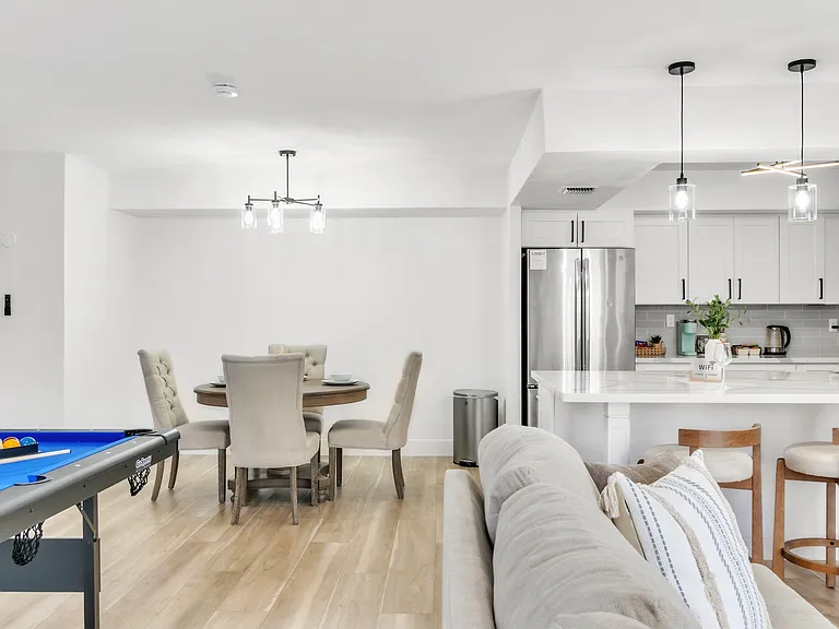 3930 University Center Dr — Photo 4