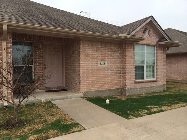 1st image of 3768 Oldenburg Ln