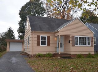 169 Leonard Rd, Rochester, NY 14616