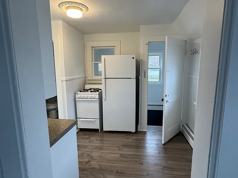 188 W Main St #2 — Photo 4