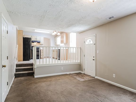 4th image of 1507 Tunbridge Wells Cres