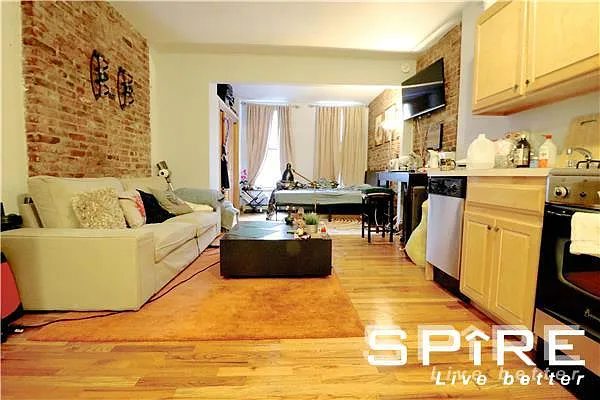 Rented by Spire Group | media 9