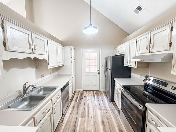 5th image of 1673 Sorghum Mill Dr