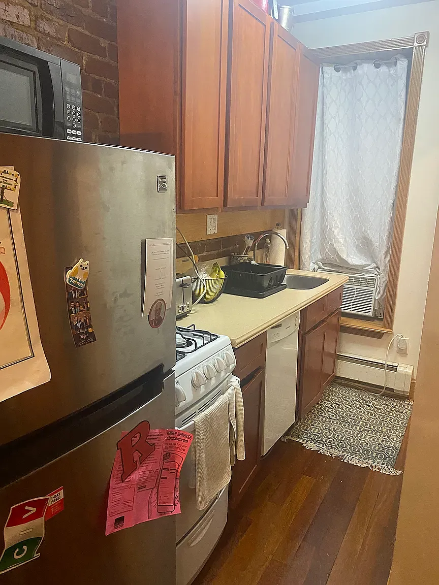 374 8th Street — Photo 3