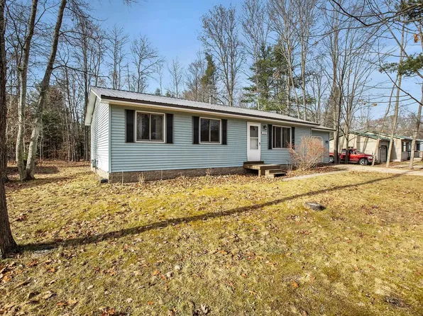 1539 Katinka Dr NE, Kalkaska, MI 49646
