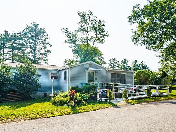 4th image of 465 Gardiner Road