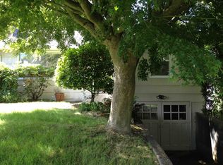 1409 NE 70th St, Seattle, WA 98115