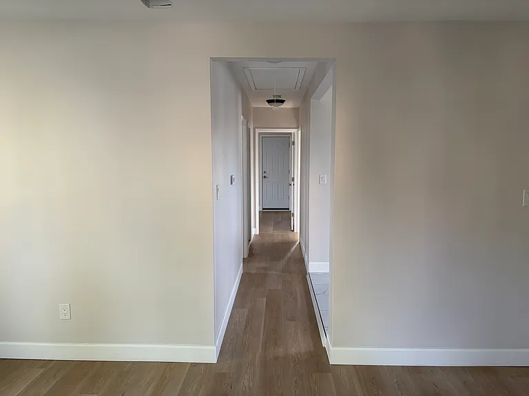 16931 Prairie St — Photo 8